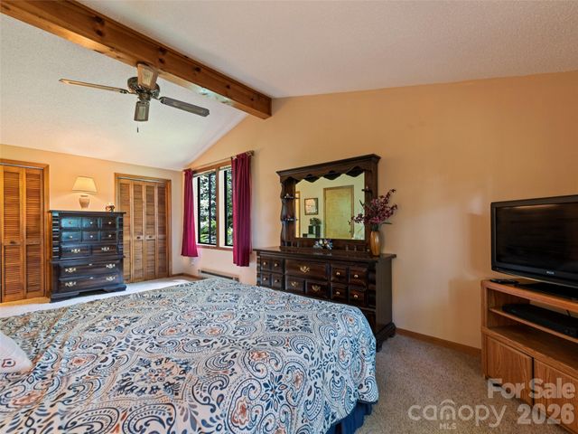 1672 Summit Drive, Maggie Valley, NC 28751