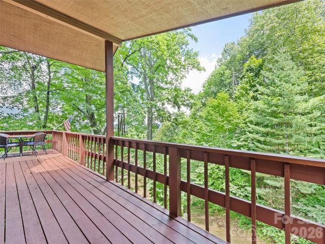 1672 Summit Drive, Maggie Valley, NC 28751