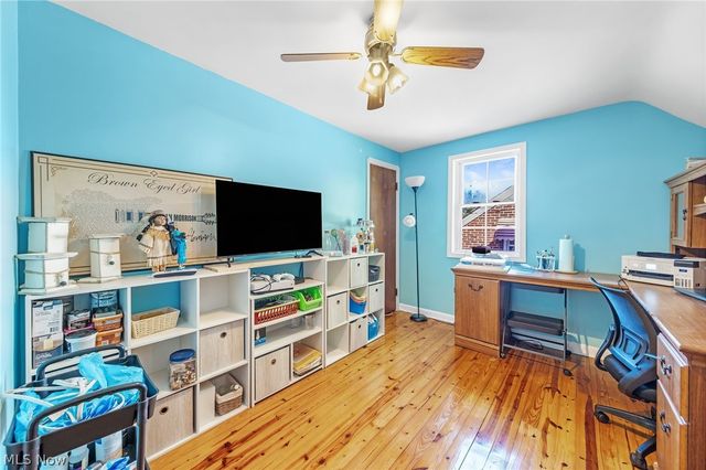 3710 W Pleasant Valley Road, Parma, OH 44134