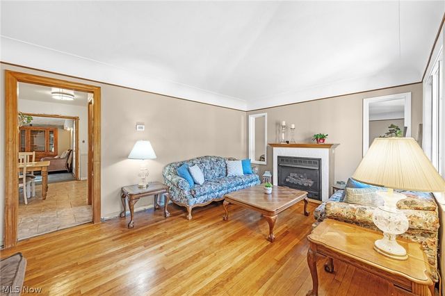 3710 W Pleasant Valley Road, Parma, OH 44134