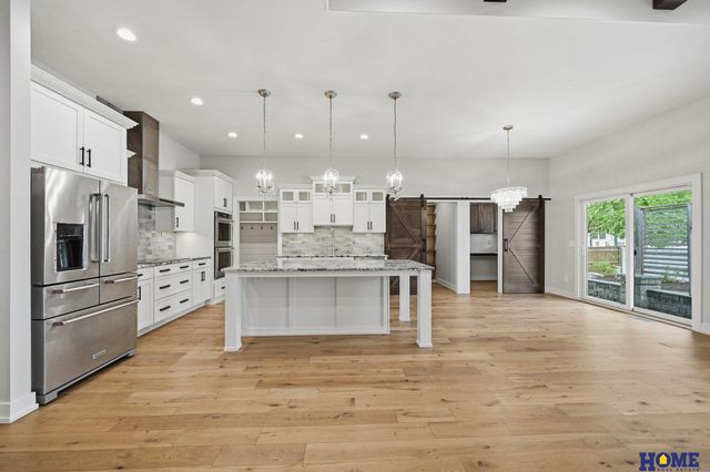 6141 S 97th Street, Lincoln, NE 68520