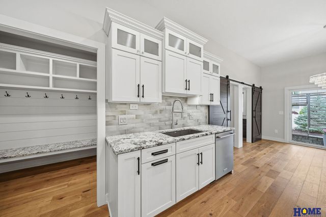 6141 S 97th Street, Lincoln, NE 68520