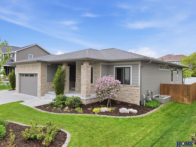 6141 S 97th Street, Lincoln, NE 68520