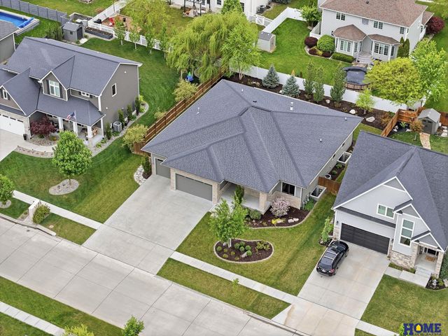 6141 S 97th Street, Lincoln, NE 68520