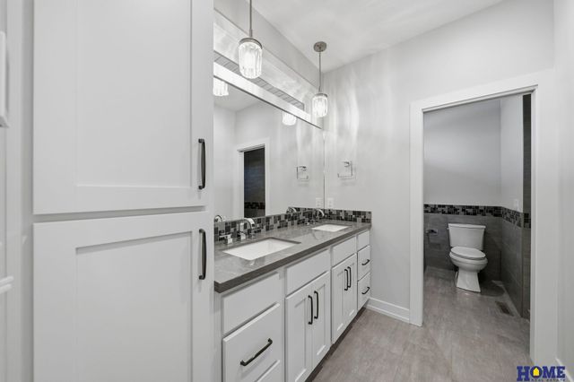 6141 S 97th Street, Lincoln, NE 68520