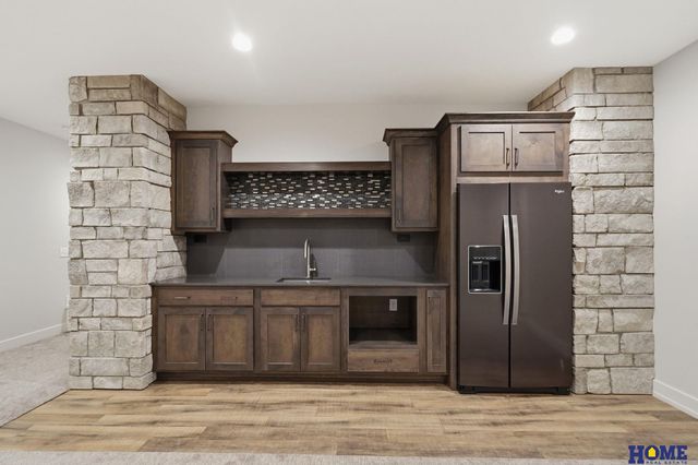 6141 S 97th Street, Lincoln, NE 68520