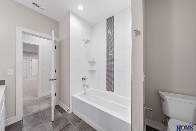 6141 S 97th Street, Lincoln, NE 68520