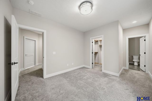 6141 S 97th Street, Lincoln, NE 68520