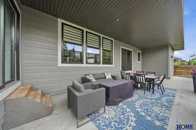 6141 S 97th Street, Lincoln, NE 68520