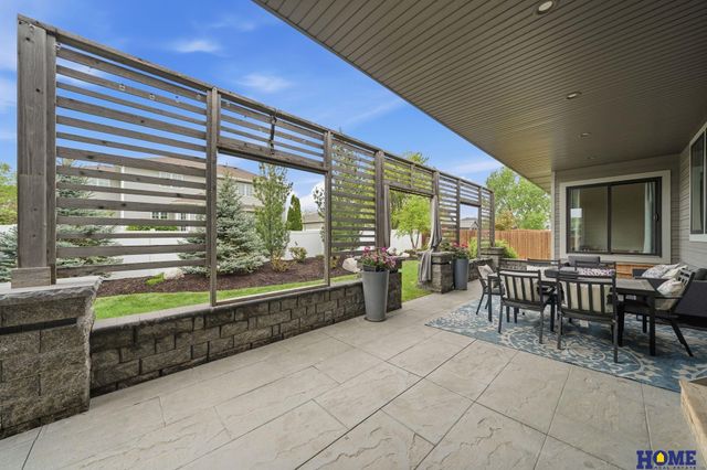 6141 S 97th Street, Lincoln, NE 68520