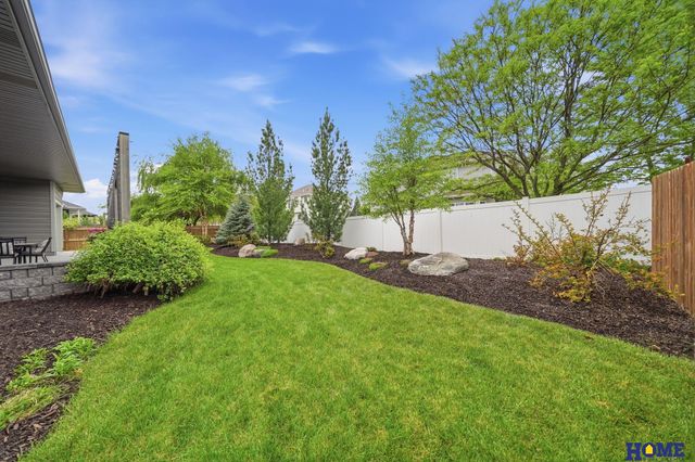 6141 S 97th Street, Lincoln, NE 68520