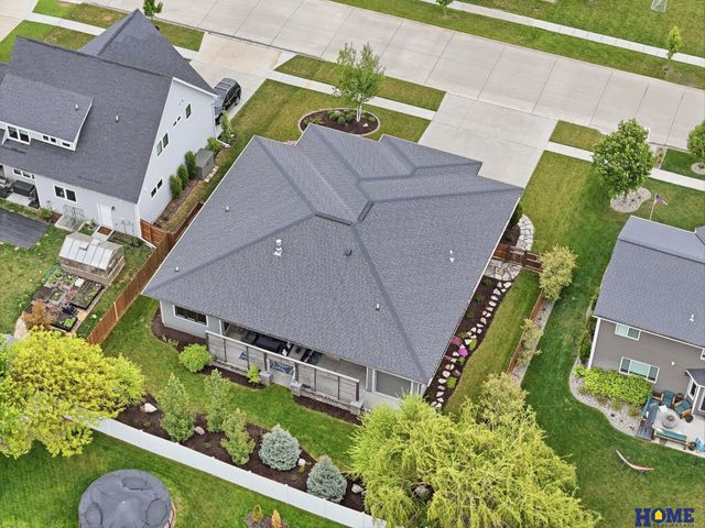 6141 S 97th Street, Lincoln, NE 68520