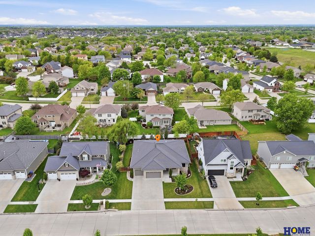 6141 S 97th Street, Lincoln, NE 68520