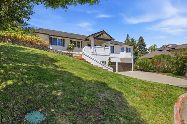 1035 Appian Way, Morgan Hill, CA 95037