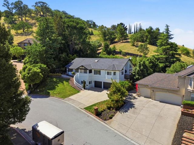 1035 Appian Way, Morgan Hill, CA 95037