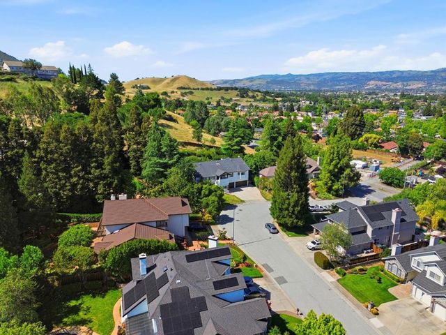 1035 Appian Way, Morgan Hill, CA 95037