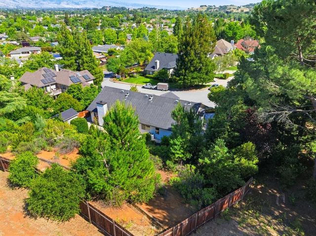1035 Appian Way, Morgan Hill, CA 95037