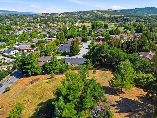 1035 Appian Way, Morgan Hill, CA 95037