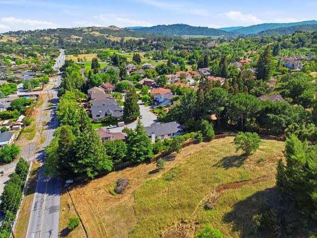 1035 Appian Way, Morgan Hill, CA 95037