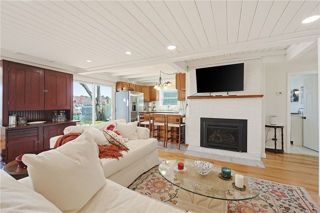 33 Airy Acres Drive, Glocester, RI 02814