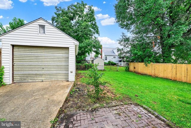 7904 ROSELAND AVE, Rosedale, MD 21237