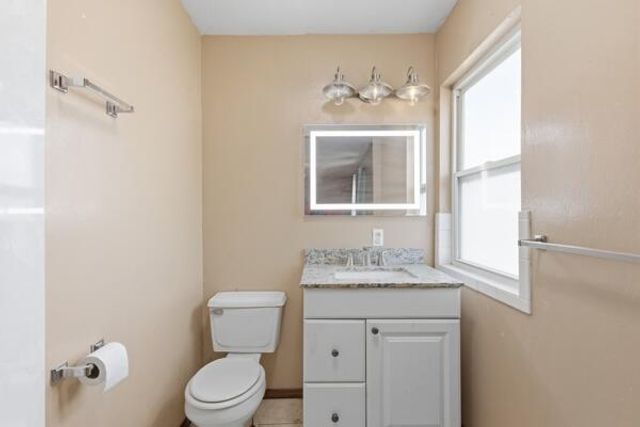 820 Monte Vista Road NE, Los Lunas, NM 87031