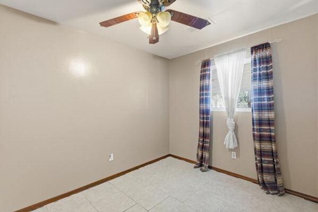 820 Monte Vista Road NE, Los Lunas, NM 87031