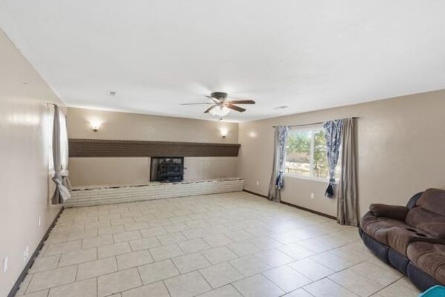 820 Monte Vista Road NE, Los Lunas, NM 87031
