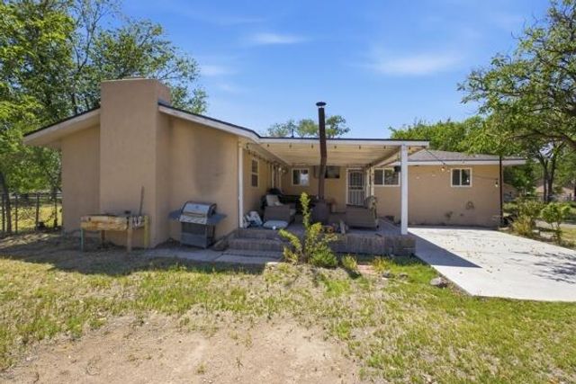 820 Monte Vista Road NE, Los Lunas, NM 87031