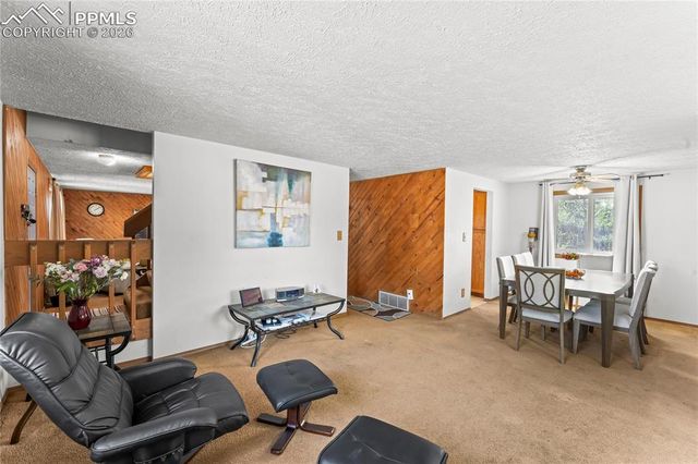 2075 Grady Court, Colorado Springs, CO 80915