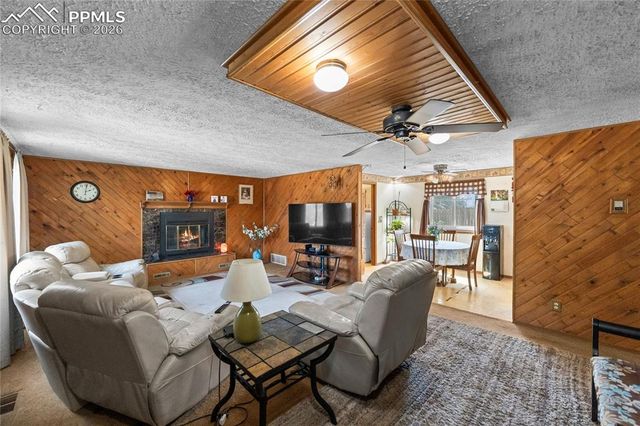 2075 Grady Court, Colorado Springs, CO 80915