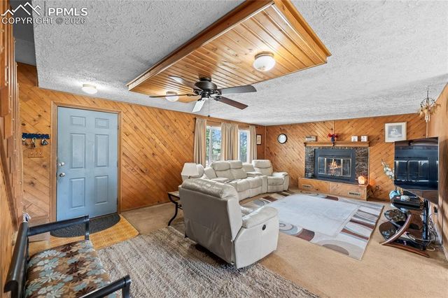 2075 Grady Court, Colorado Springs, CO 80915