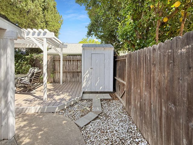 6645 Posten Way, Citrus Heights, CA 95621