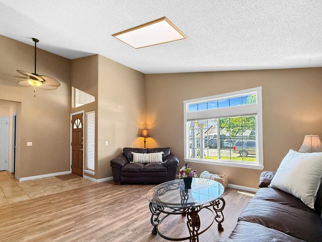 6645 Posten Way, Citrus Heights, CA 95621