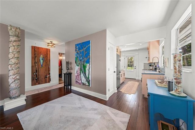 2539 Coconut DR, Sanibel, FL 33957