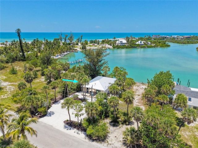 2539 Coconut DR, Sanibel, FL 33957