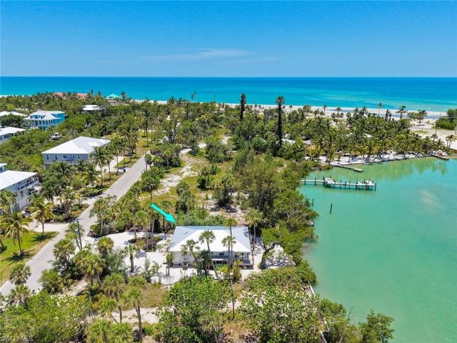 2539 Coconut DR, Sanibel, FL 33957