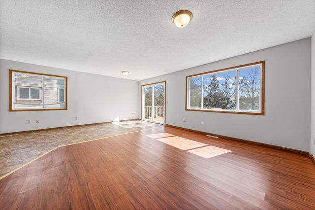 3939 Westbury Drive, Eagan, MN 55123