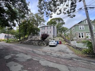 158 Bay State Rd, Melrose, MA 02176