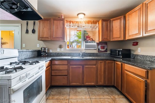 1413 South 17th Street, Las Vegas, NV 89104