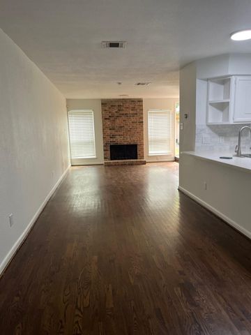2517 Bering Drive, Houston, TX 77057