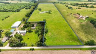 00000 Y Rd, Meriden, KS 66512