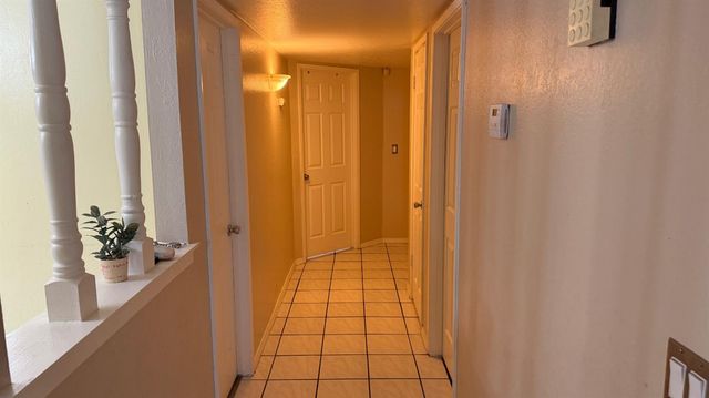 2310 S Meridian Avenue, Fresno, CA 93725
