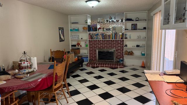 2310 S Meridian Avenue, Fresno, CA 93725