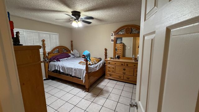 2310 S Meridian Avenue, Fresno, CA 93725