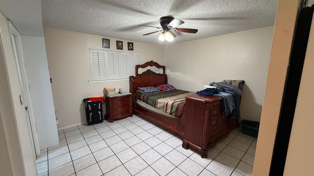 2310 S Meridian Avenue, Fresno, CA 93725