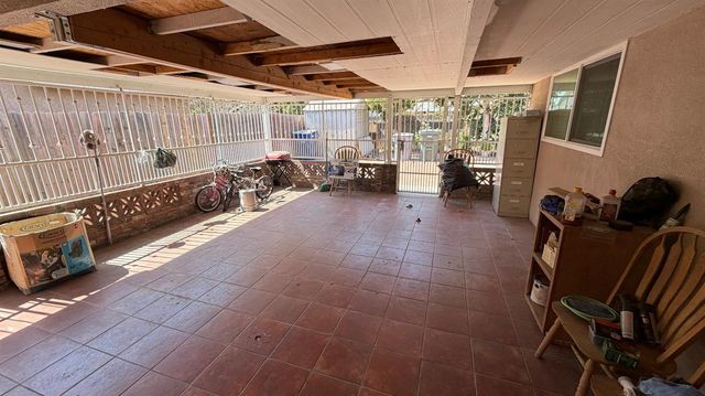 2310 S Meridian Avenue, Fresno, CA 93725