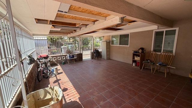 2310 S Meridian Avenue, Fresno, CA 93725