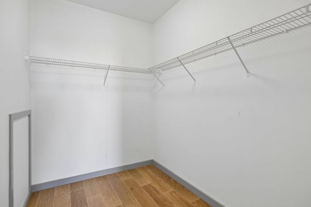 400 Herron Dr Apt 418, Nashville, TN 37210