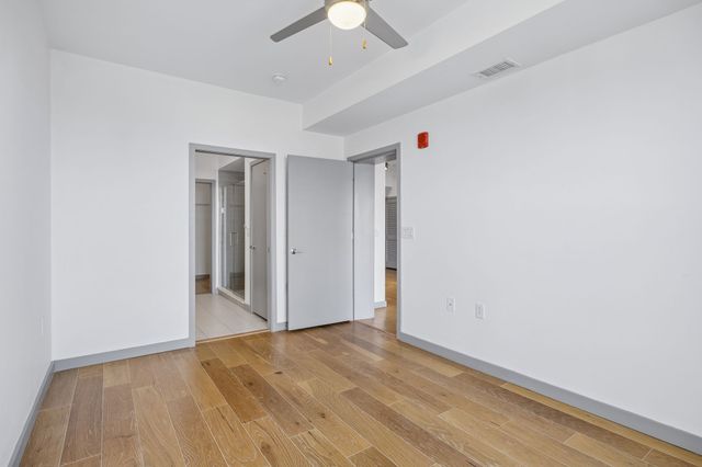 400 Herron Dr Apt 418, Nashville, TN 37210